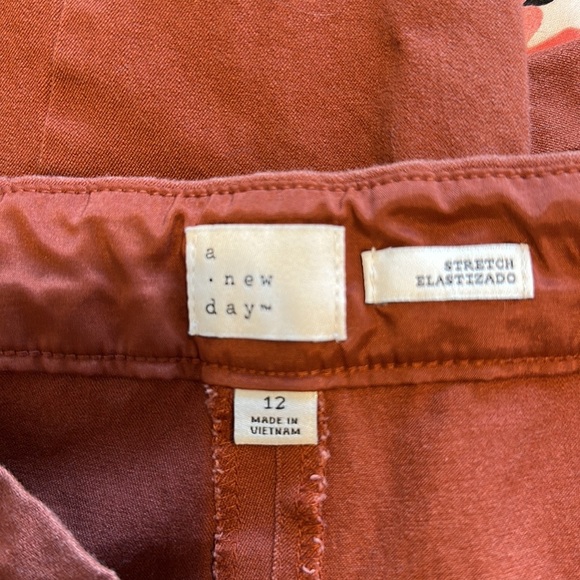 A New Day Burnt Orange Stretch Elastizado Cropped Pants Size 12 - Picture 4 of 4
